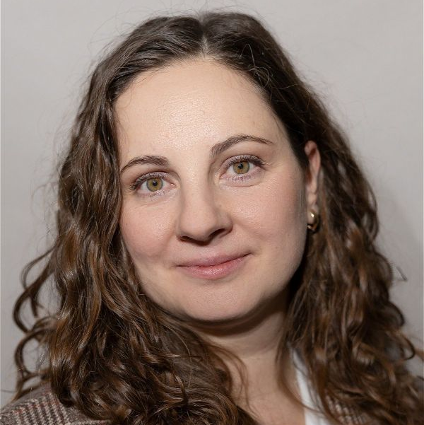 Елена Слуцкая
